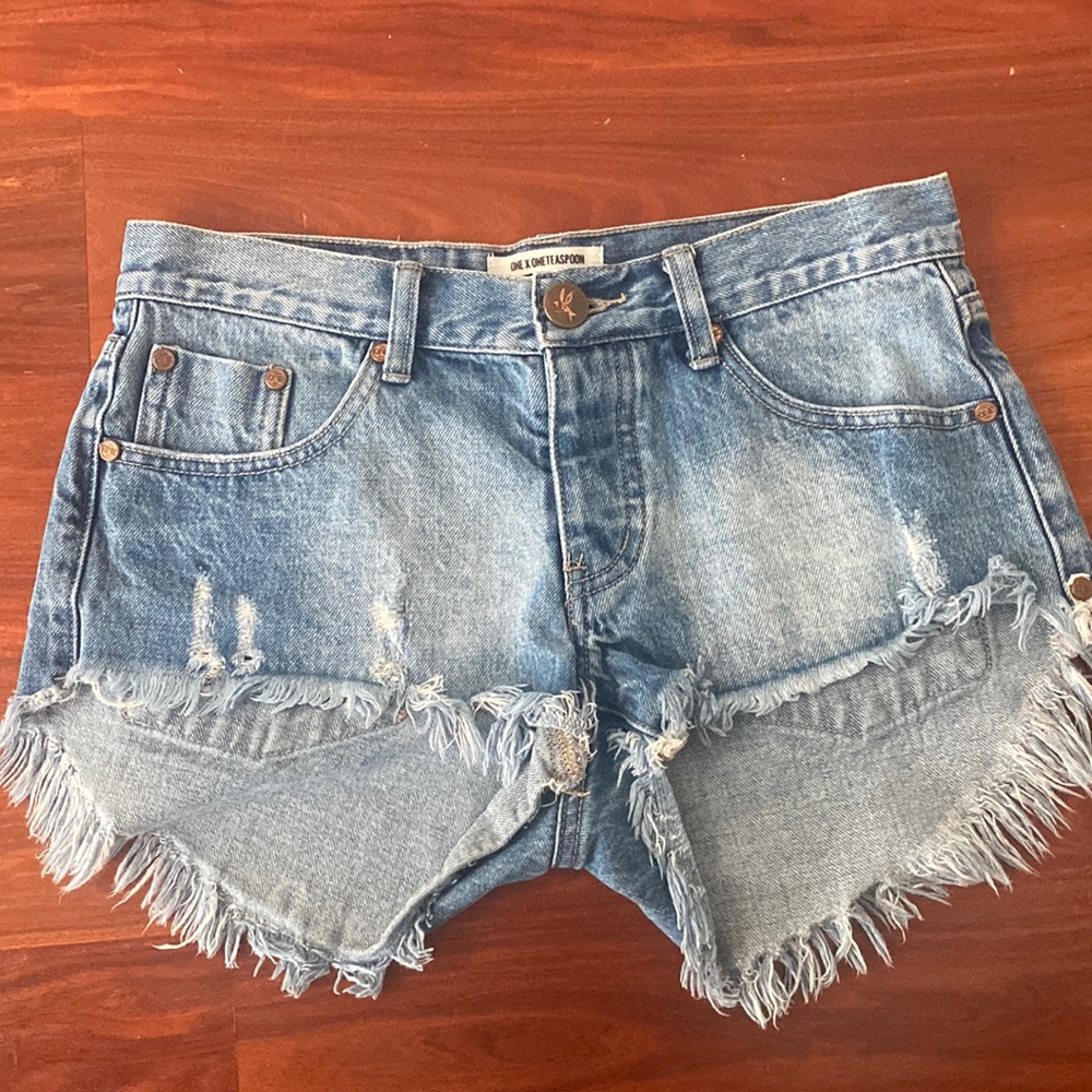 Adorable One Teaspoon Jean Shorts!